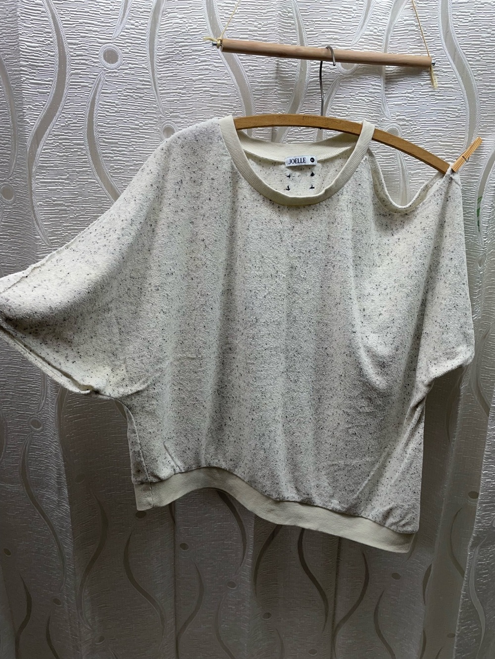 Joelle Celia Top Womens Large Cream Speckled Cold Shoulder‎ Batwing French Terry